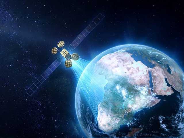 據外媒cnet報道, facebook正計劃通過衛星提供互聯網接入服務.